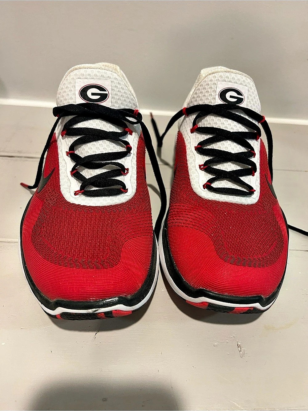 Nike Free TR size 9 Georgia Bulldogs Athletic Shoes Red & White